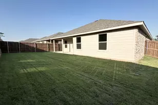 410 Lubbock Dr, Azle, TX 76020 - Photo 14