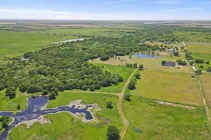 626 Scoggins Rd, Tioga, TX 76271 - Photo 10
