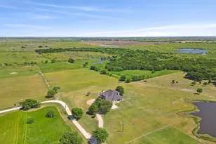 626 Scoggins Rd, Tioga, TX 76271 - Photo 6