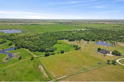 626 Scoggins Road, Tioga, TX 76271 - Photo 8