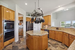 626 Scoggins Rd, Tioga, TX 76271 - Photo 14