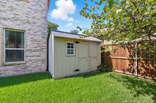9205 Marble Falls Dr, Arlington, TX 76002 - Photo 36