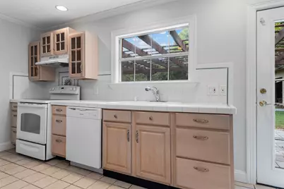 2131 Mountainview Drive, Waco, TX 76710 - Photo 10