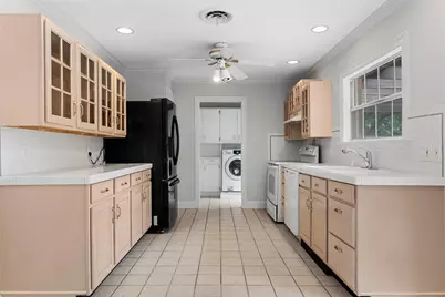 2131 Mountainview Drive, Waco, TX 76710 - Photo 8