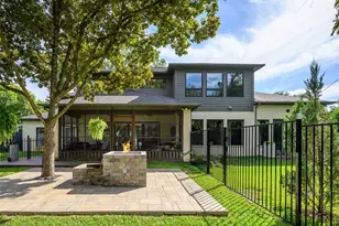 3817 Meadowdale Ln, Dallas, TX 75229 - Photo 38