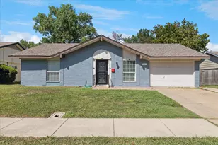 1309 Kingston Dr, Lewisville, TX 75067 - Photo 1
