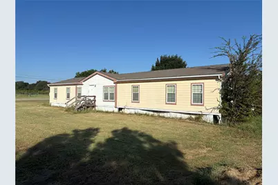 135 Paint Court, Stephenville, TX 76401 - Photo 2