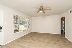 1823 Houghton Rd, Dallas, TX 75217 - Photo 4