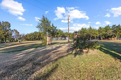 1232 County Road 2907, Dodd City, TX 75438 - Photo 2