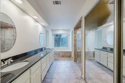 6913 Brookvale Road, Fort Worth, TX 76132 - Photo 16