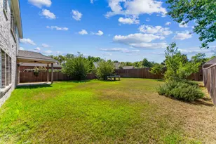 5891 Candlelight Ln, Grand Prairie, TX 75052 - Photo 20