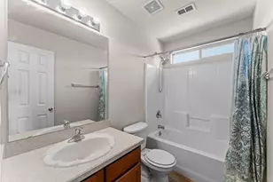 5891 Candlelight Ln, Grand Prairie, TX 75052 - Photo 18