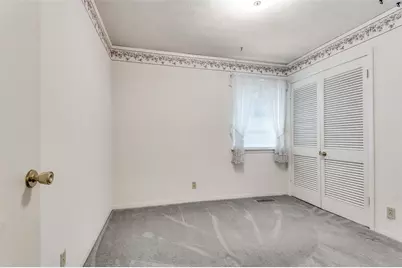 3722 Devonshire Court E, Irving, TX 75062 - Photo 10