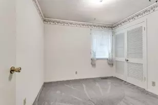 3722 Devonshire Ct E, Irving, TX 75062 - Photo 10