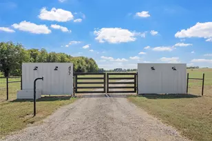 477 Wolf Creek Rd, Lorena, TX 76655 - Photo 4