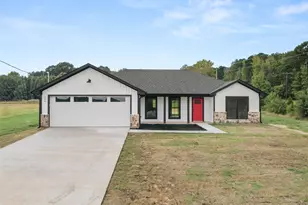 808 Pr 3168 Rd, Gilmer, TX 75645 - Photo 1