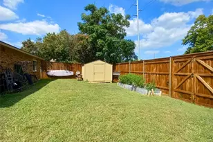 2414 Norway Dr, Garland, TX 75040 - Photo 28
