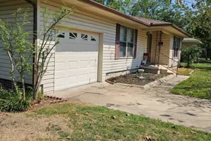 1402 Glendale St, Greenville, TX 75401 - Photo 1