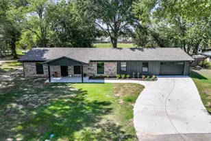 1703 Arbala Rd, Sulphur Springs, TX 75482 - Photo 1