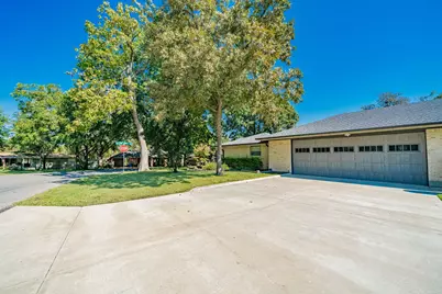 908 Saturn Springs Drive, Garland, TX 75041 - Photo 30