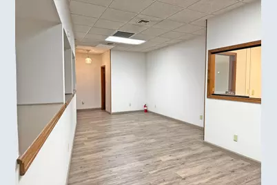 103 E Henderson Street, Cleburne, TX 76031 - Photo 6