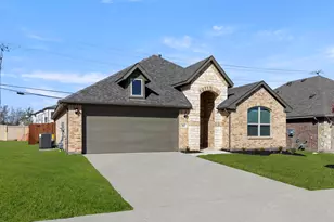 103 Whistling Duck, Balch Springs, TX 75181 - Photo 2