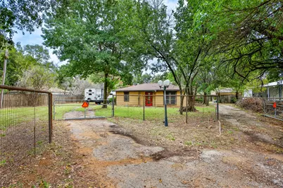 2730 Maverick Lane, Aubrey, TX 76227 - Photo 4