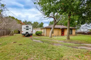 2730 Maverick Ln, Aubrey, TX 76227 - Photo 8