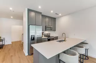 632 Melba St, Dallas, TX 75208 - Photo 2