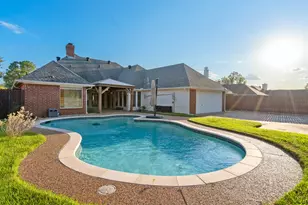 2508 Fox Glenn Cir, Bedford, TX 76021 - Photo 4