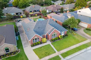 2508 Fox Glenn Cir, Bedford, TX 76021 - Photo 2