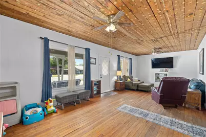 1909 Coggin Avenue, Brownwood, TX 76801 - Photo 8