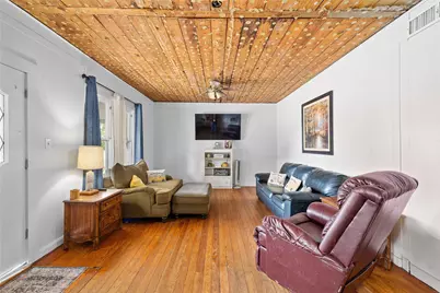 1909 Coggin Avenue, Brownwood, TX 76801 - Photo 4