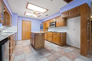 153 Sandlewood Ln, Burleson, TX 76028 - Photo 18