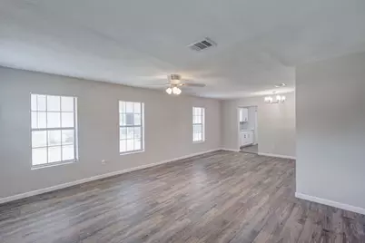 1260 E Mulkey Street, Fort Worth, TX 76104 - Photo 2