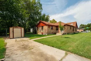 1260 E Mulkey St, Fort Worth, TX 76104 - Photo 16