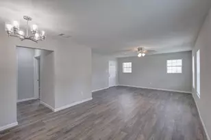 1260 E Mulkey St, Fort Worth, TX 76104 - Photo 4