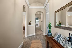 229 Jacinth Ln, Granbury, TX 76049 - Photo 4