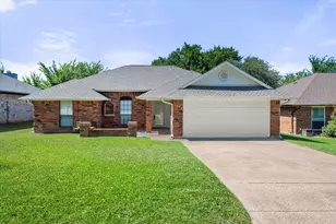 7508 Jamie Renee Ln, North Richland Hills, TX 76182 - Photo 1