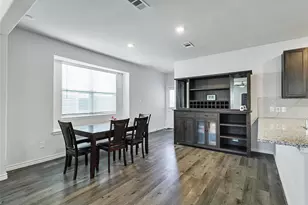 5649 Willamette Dr, Fort Worth, TX 76119 - Photo 8