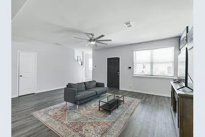 5649 Willamette Drive, Fort Worth, TX 76119 - Photo 6