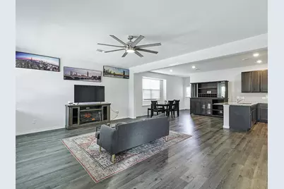 5649 Willamette Drive, Fort Worth, TX 76119 - Photo 4