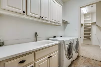 675 Brookstone Drive, Irving, TX 75039 - Photo 14