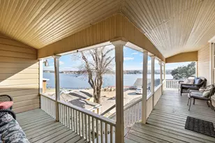 123 W Doyle St, Granbury, TX 76048 - Photo 20