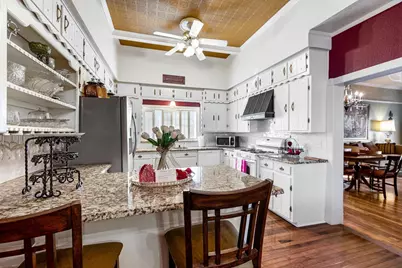 123 W Doyle Street, Granbury, TX 76048 - Photo 8