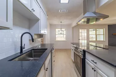 6192 Wrigley Way, Fort Worth, TX 76133 - Photo 8