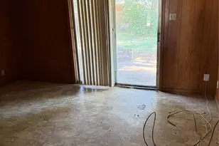 2995 Carson Ln, Paris, TX 75460 - Photo 8