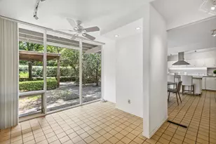 10714 Royal Springs Dr, Dallas, TX 75229 - Photo 8