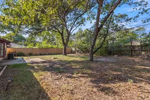 5005 Roxie St, Haltom City, TX 76117 - Photo 18
