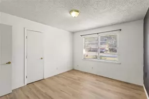 5005 Roxie St, Haltom City, TX 76117 - Photo 14